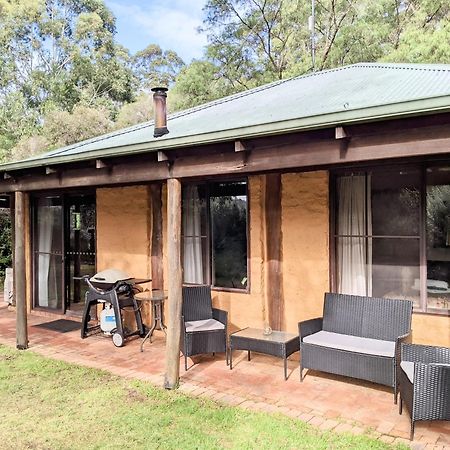 Treenbrook Cottages Pemberton Exterior photo